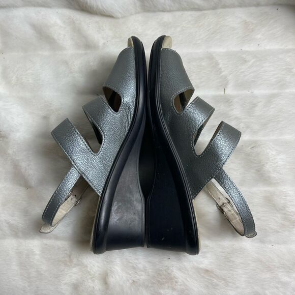 Propèt leather gray adjustable  Velcro straps 2”wedge sandals size8.5 - Picture 4 of 9